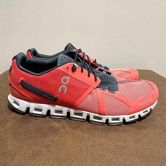 On Cloud Coral Shadow Running Sneakers Lightweight sz 6.5 - Picture 4 of 10